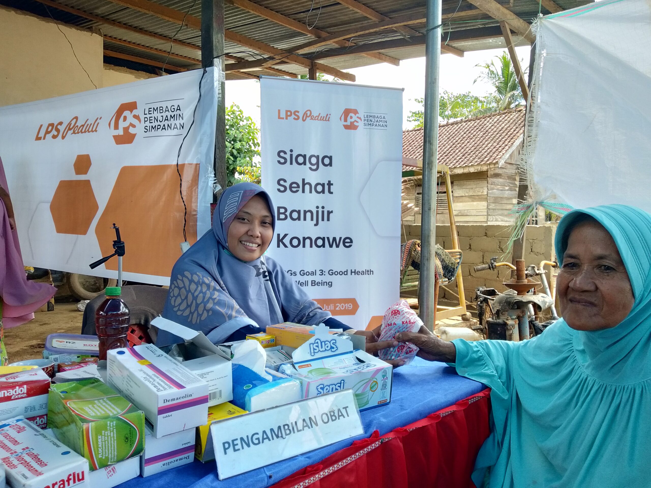 Lembaga Penjamin Simpanan Helps Flood Victim In Konawe | Filantra