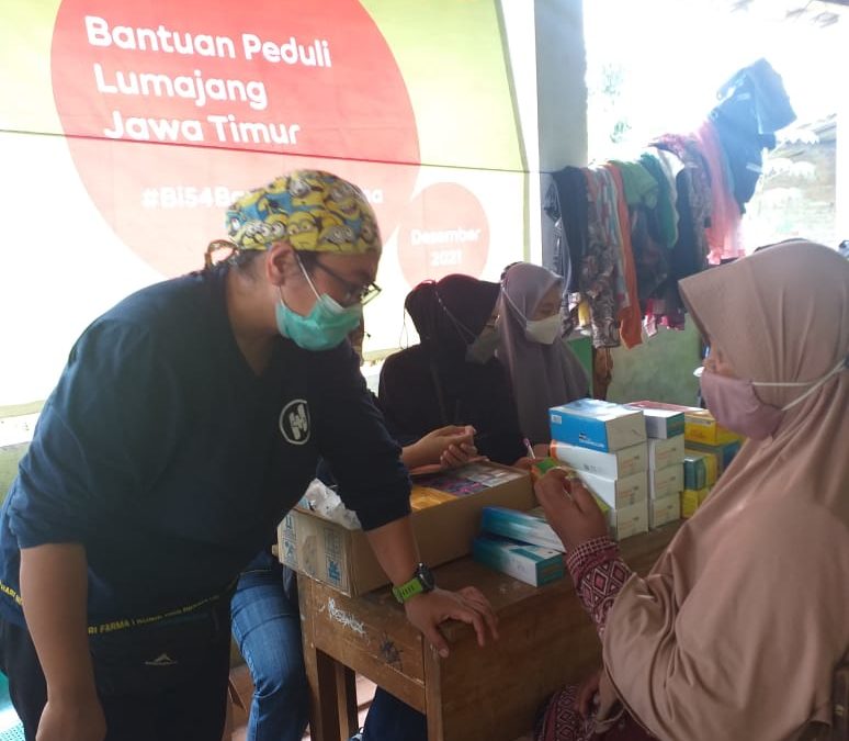 MOBIL KLINIK INDOSAT OOREDOO KEMBALI BERAKSI DENGAN BANTU KORBAN ERUPSI SEMERU