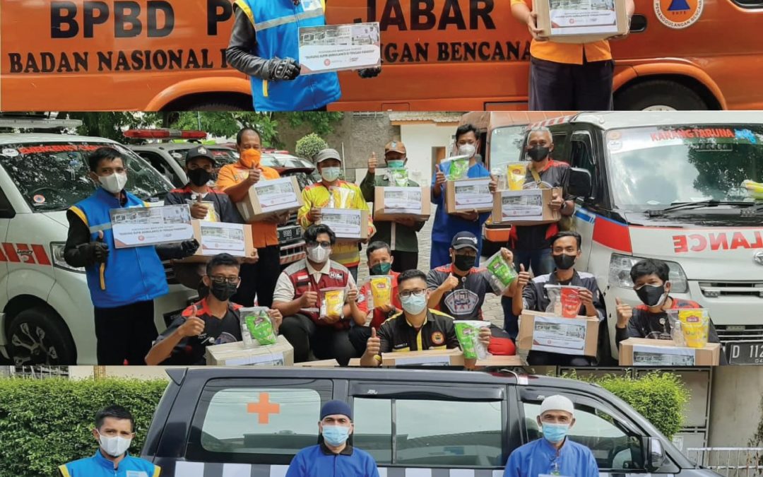 PENYALURAN 60 PAKET BAHAN KEBERSIHAN DAN PAKET SEMBAKO UNTUK SUPIR AMBULANCE