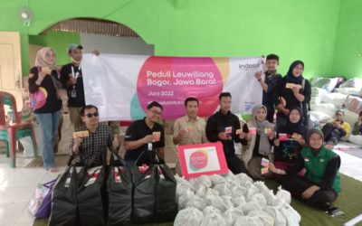 INDOSAT OOREDOO HUTCHISON CLINIC CAR FAST RESPONSE TO FLOOD IN LEUWILIANG BOGOR