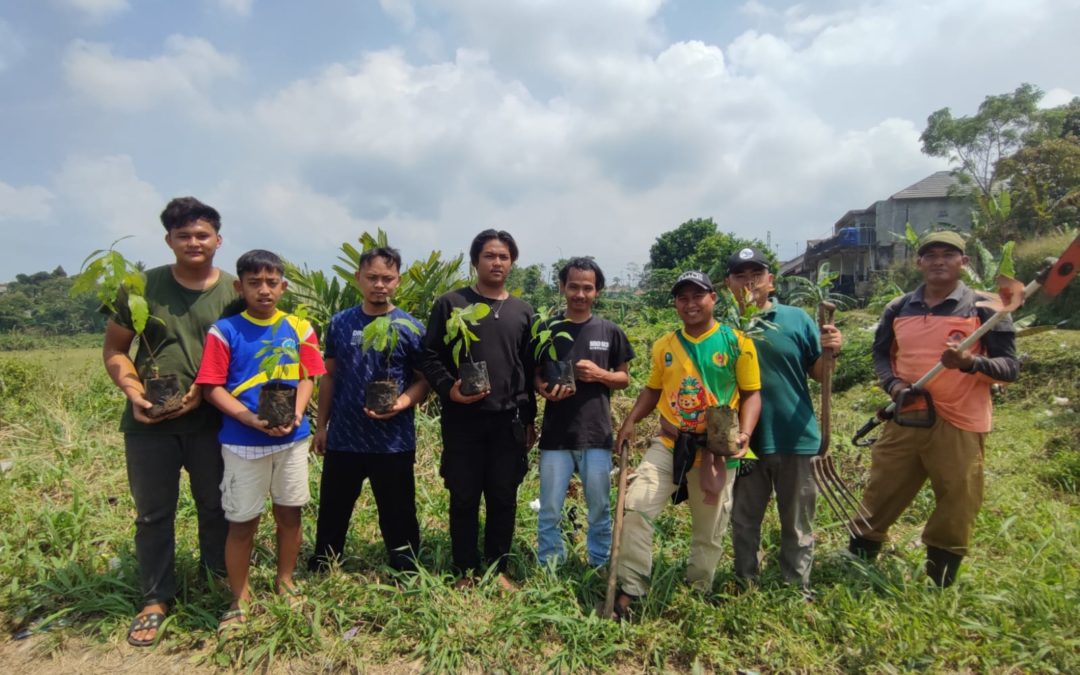 FILANTRA MELAKUKAN PENANAMAN POHON DI SUKABUMI UNTUK MENCEGAH EROSI DAN LONGSOR