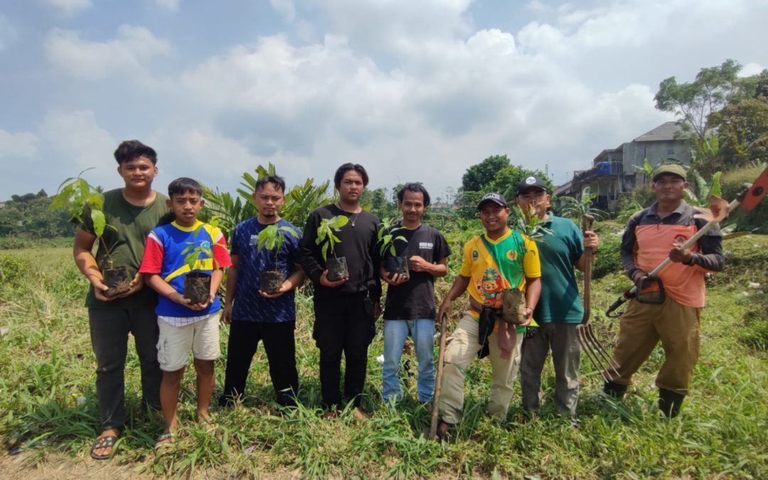 FILANTRA PLANTS TREES IN SUKABUMI TO PREVENT EROSION AND LANDSLIDES